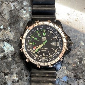 Luminox recon 8830 watch